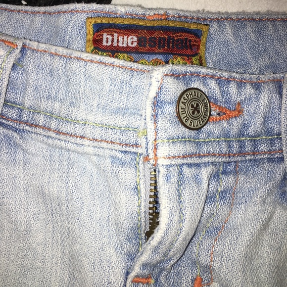 Blue Asphalt light denim Daisy-Duke Jean Shorts - Picture 5 of 5
